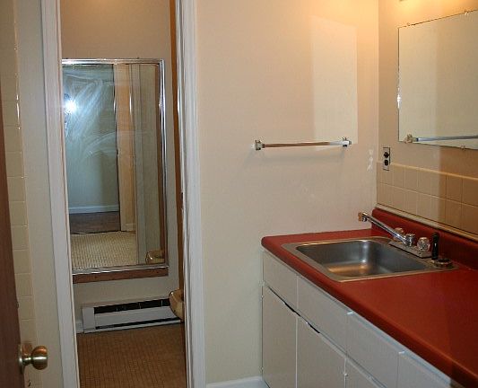 3rd image of 1103 Tyler Ave