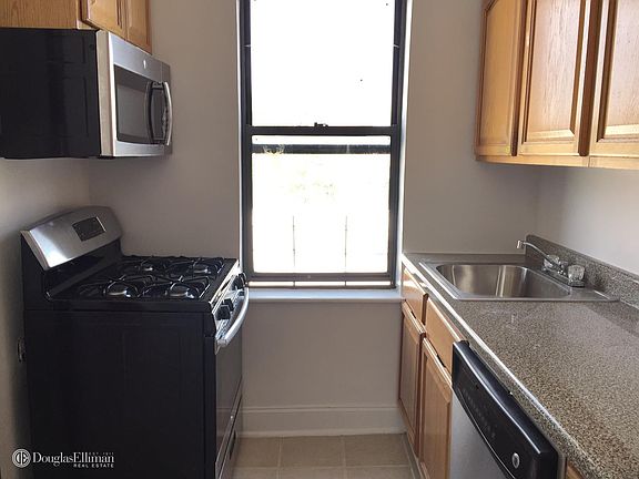 2nd image of 4546 49th St APT 5F