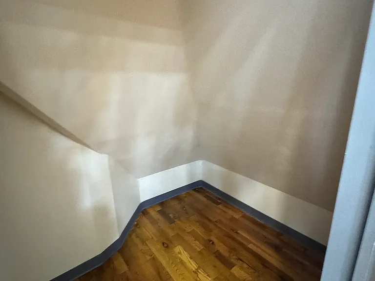 425 Park Ave #3 — Photo 6