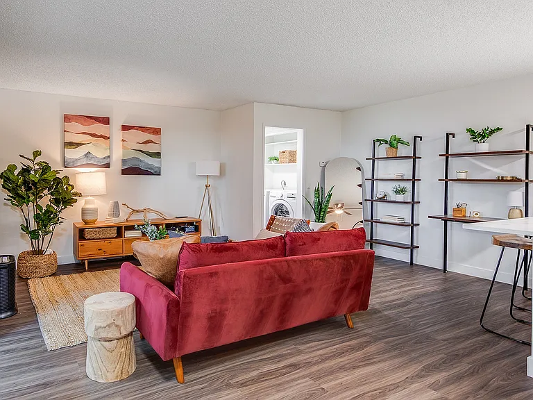 Open-Concept Apartment Living | Mira Vista Hills Apartments | Apartments for rent in Antioch, CA