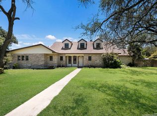 1311 Acorn Rd, Hondo, TX 78861