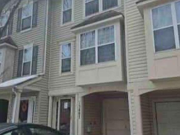 5th image of 13807 Courtland Ln