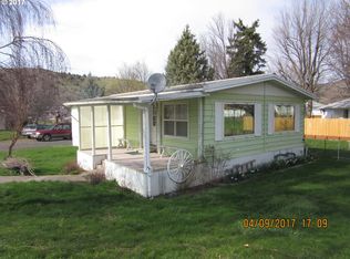 310 3rd St, Fossil, OR 97830