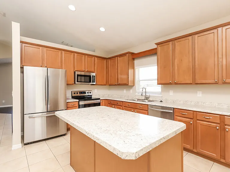 2101 Woodsedge Dr — Photo 7