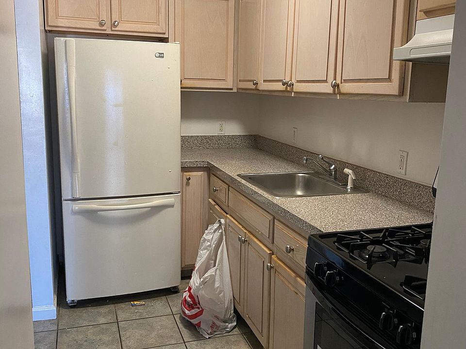 1st image of 1114 Calhoun Ave APT 1