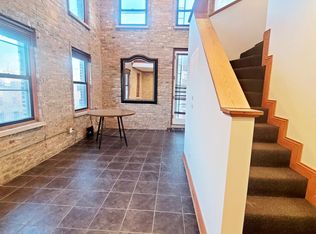 633 N Noble St APT 3R, Chicago, IL 60642
