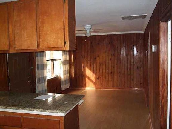 2nd image of 1854 Waldrep Cir SE