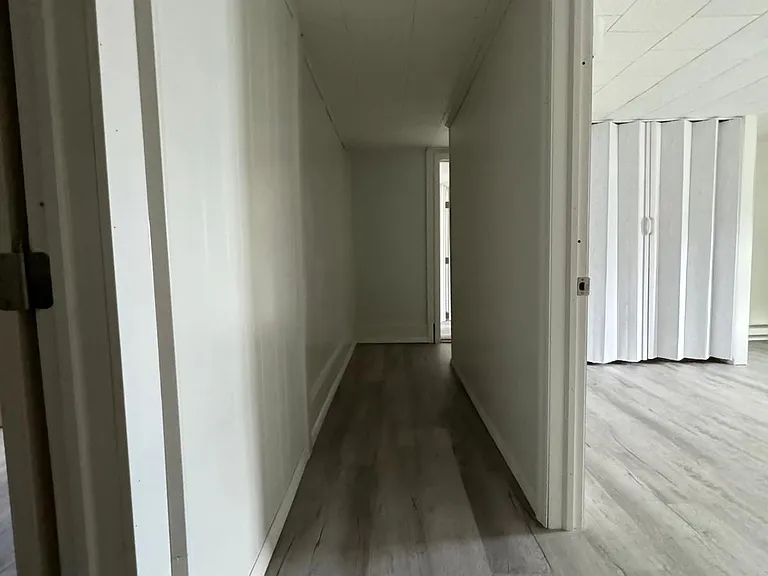117-119 S Walnut St #120 — Photo 6