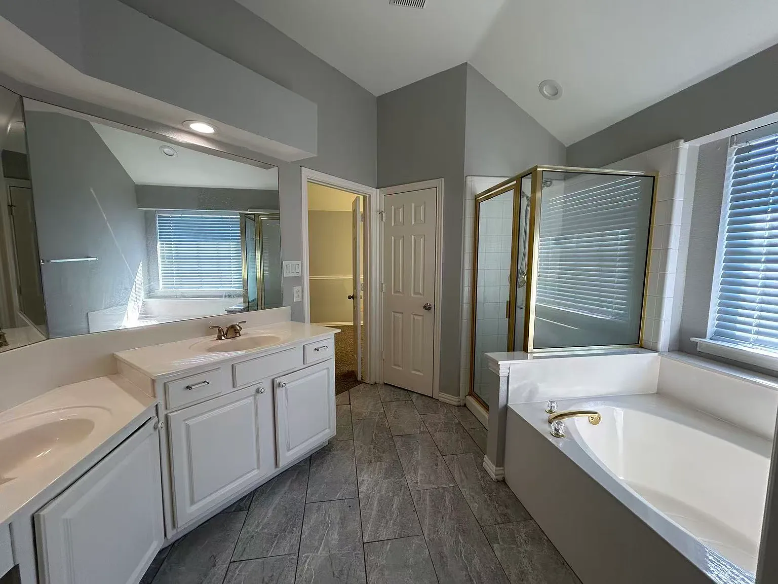 4 bed, 2628 sqft, $2,800 — Photo 3