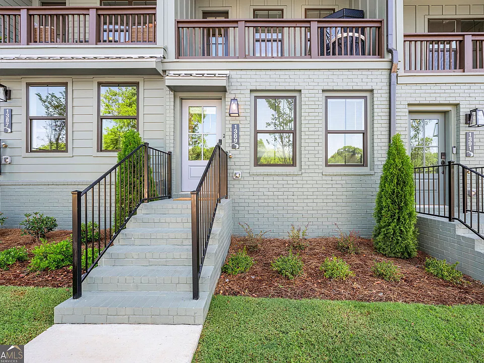 1389 Cozy Ct SE