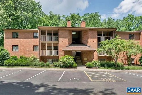 114 Turtle Creek Rd #8 Photo 1