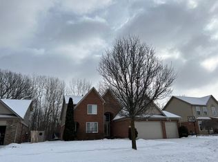 33745 Crooks St, Brownstown, MI 48173