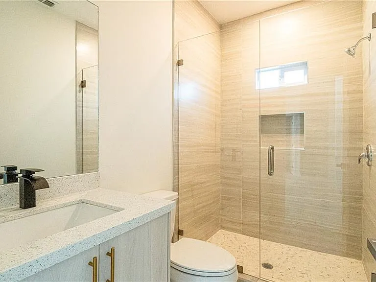 5805 Northwestern Ave #1 — Photo 18