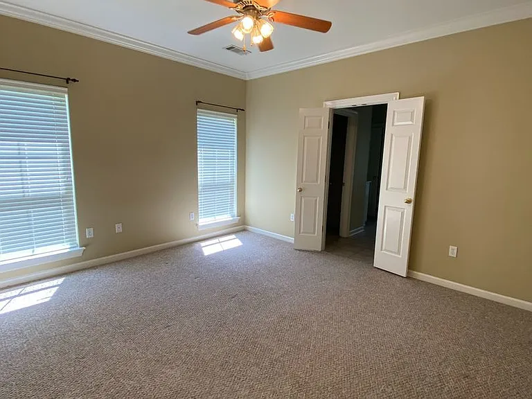 413 Lake Worth Dr — Photo 16