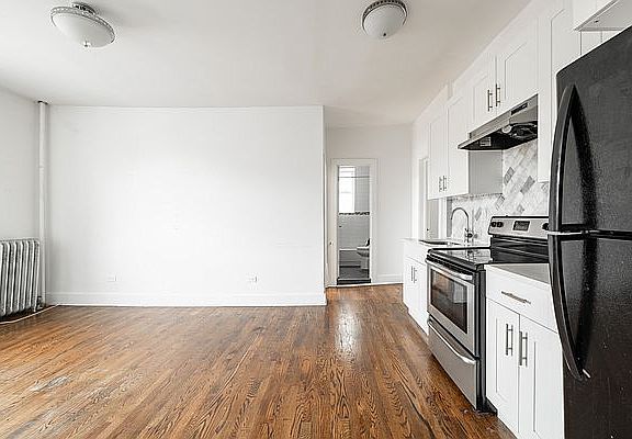 2nd image of 2574 Bedford Ave APT 3B