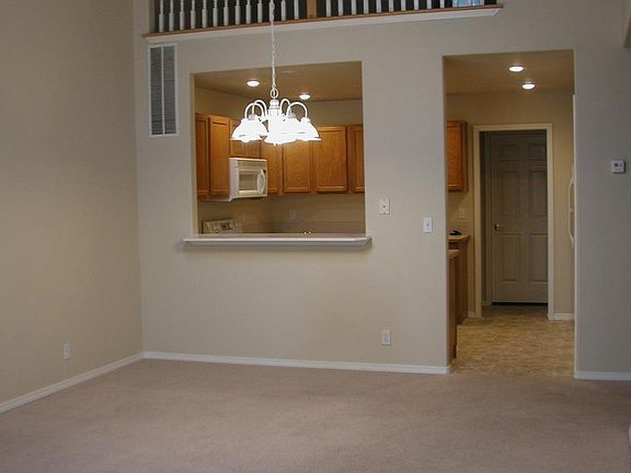 3rd image of 5976 N Bogart Ln