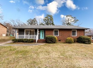 911 Heather Ln, Charlotte, NC 28209