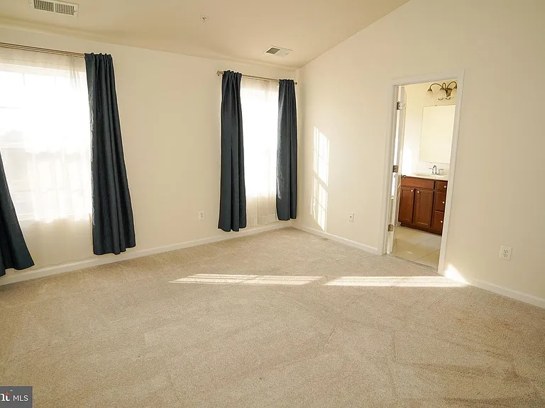 7810 Quidditch Ln — Photo 14
