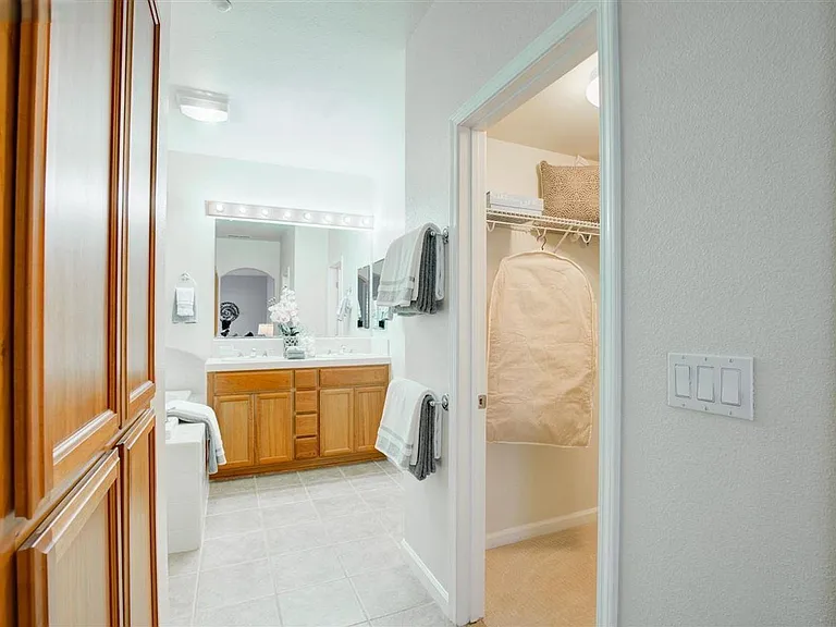 4231 Clarinbridge Cir — Photo 25