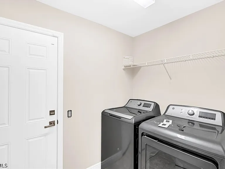 606 Morningmist Ln — Photo 14