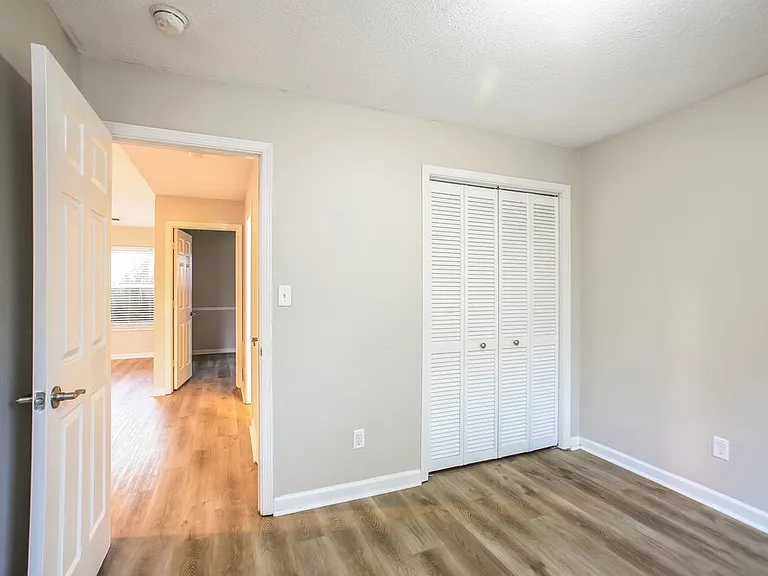 1358 Evergreen Dr — Photo 11