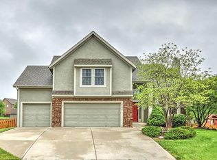 9104 NE 97th St, Kansas City, MO 64157
