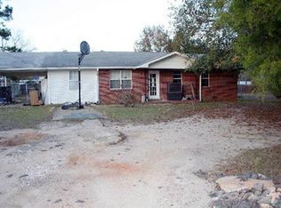 2588 Front St, Cottondale, FL 32431