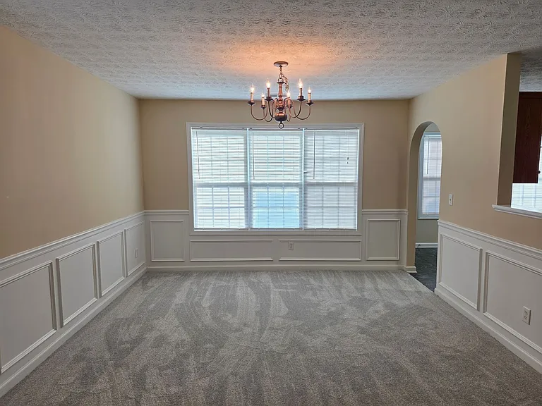 233 Overlook Dr — Photo 5