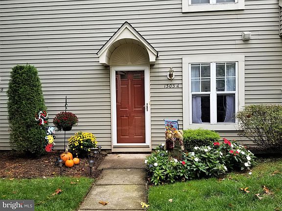 3rd image of 1303A Yarmouth Ln #1303