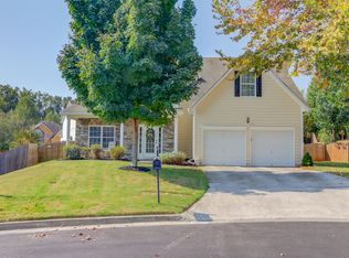 1215 Swallowtail Dr, Suwanee, GA 30024