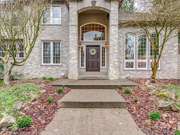 3rd image of 4115 NE 137th Cir