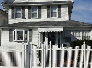 1353 Chandler St, Far Rockaway, NY 11691