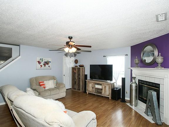 4th image of 2390 Westmere Dr