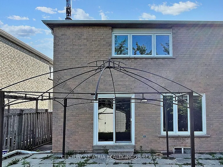 92 Jaffray Rd #UPPER — Photo 19