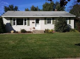 1739 35th St SW, Wyoming, MI 49519