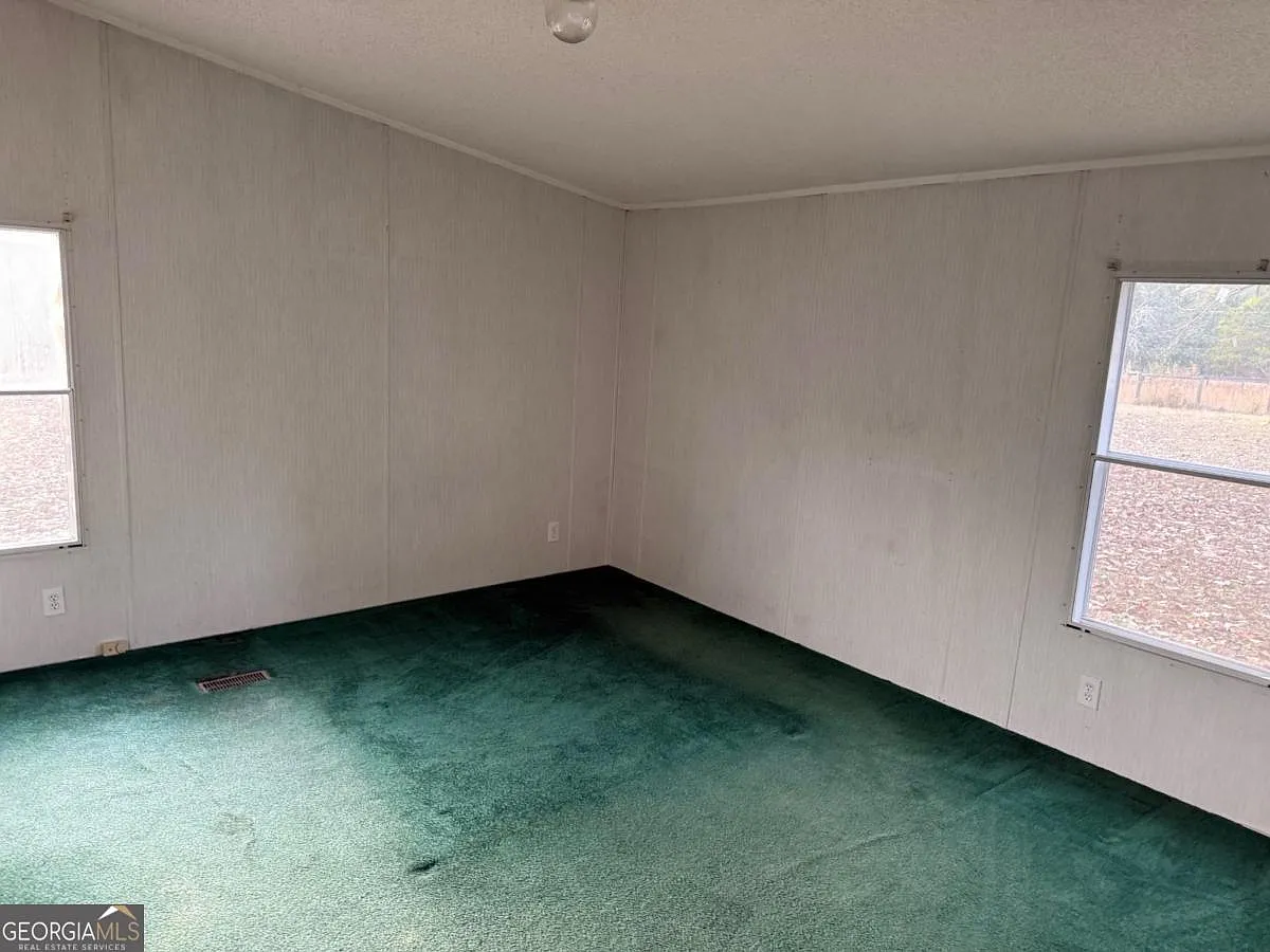 3 bed, 2.0 bath, 1755 sqft, $1,500 — Photo 4