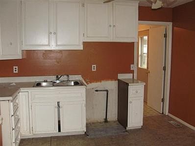 4th image of 283 N Quincy Ave