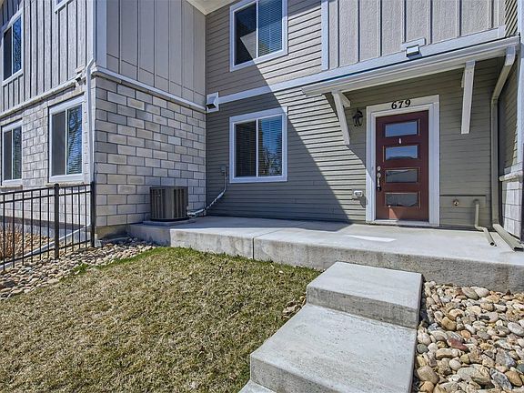 3rd image of 679 Stonebridge Dr