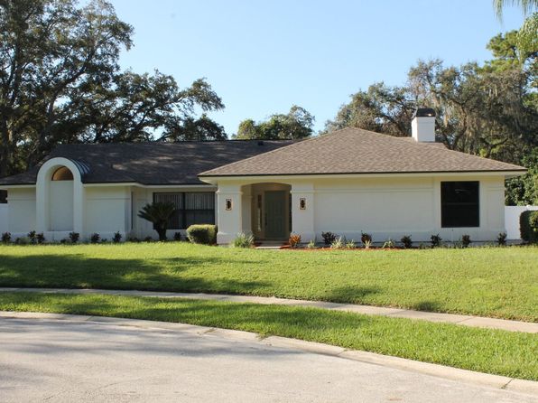 668 Lamoka Ct