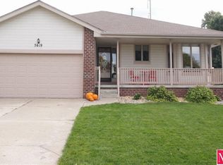 5619 S 115th Cir, Omaha, NE 68137