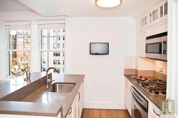 Rented by Halstead Real Estate | media 10