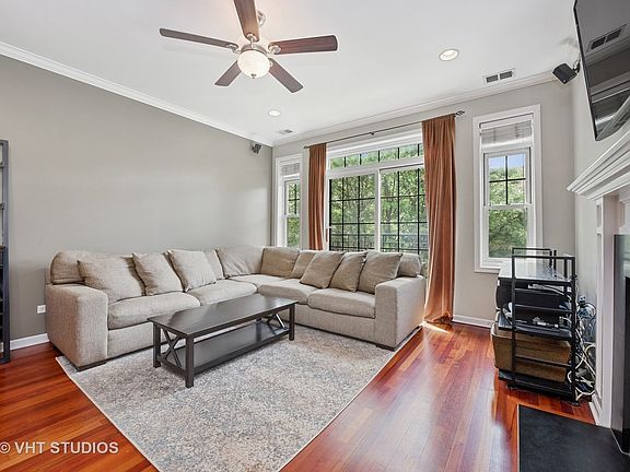2nd image of 4129 N Kenmore Ave APT 2N
