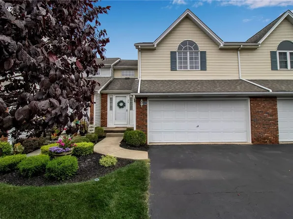 24 N Hill Dr, West Seneca, NY 14224