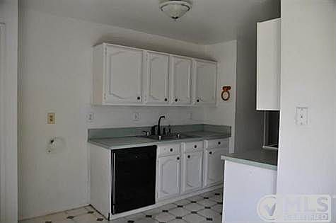 2nd image of 1913 Glenbrook Meadows Dr