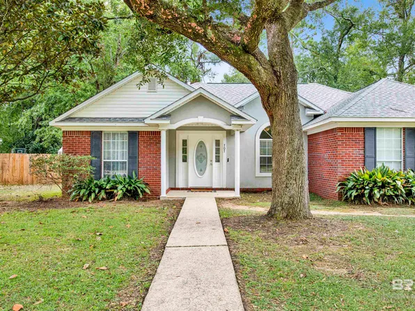 707 W 9th St, Bay Minette, AL 36507