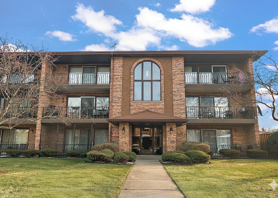 1st image of 11103 Heritage Dr APT 1B