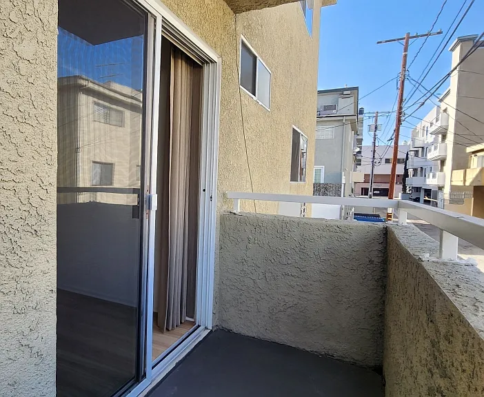 1550 Armacost Ave #105 — Photo 5