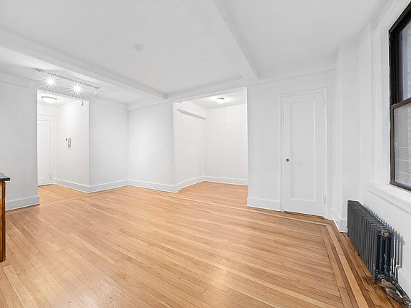 3rd image of 74 W 68th St APT 2E