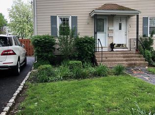 30 Mac Arthur Dr, Edison, NJ 08837