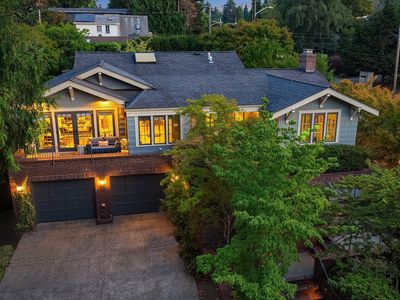 2000 38th Avenue E, Seattle, WA, 98112